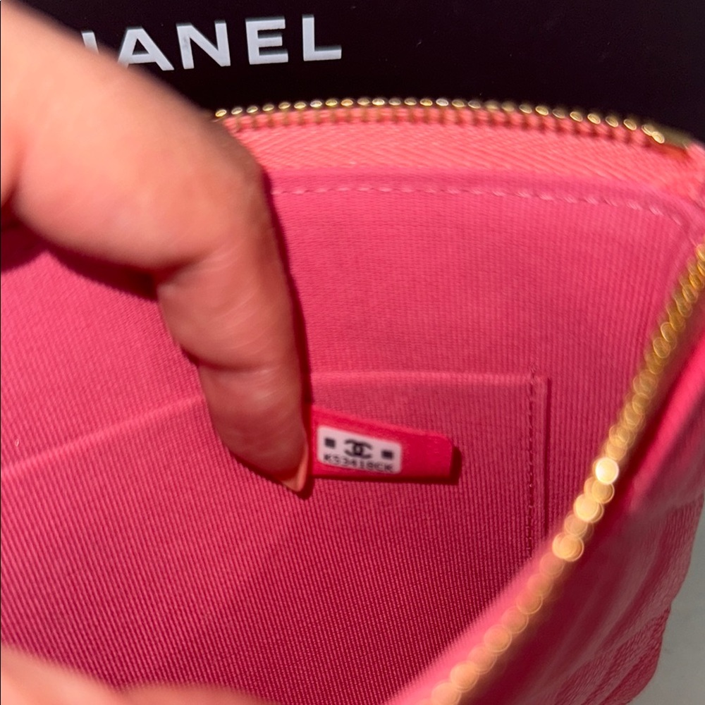 Authentic small CHANEL O Case in Pink Quilted Clutch - Picture 7 of 12